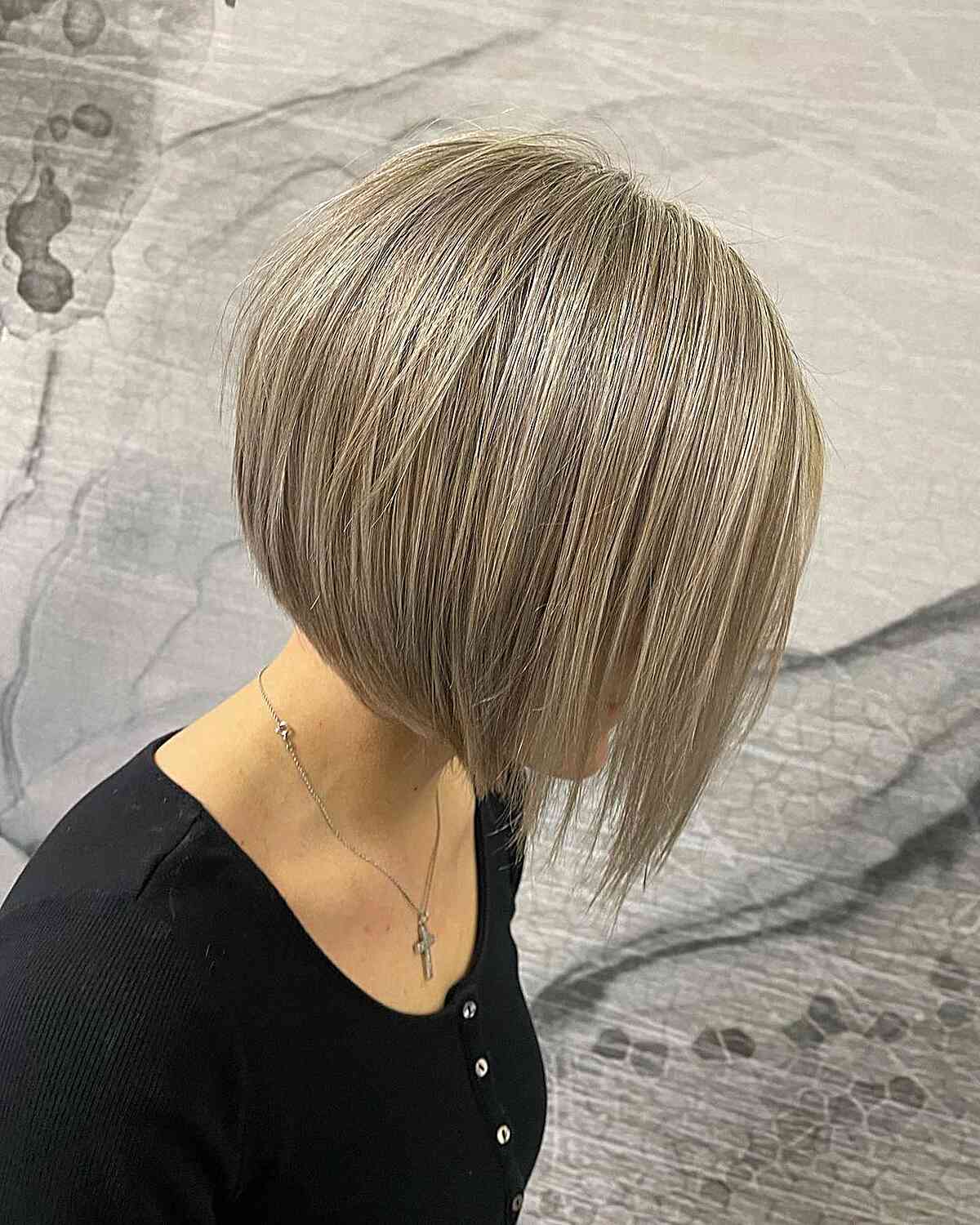 Cool-Toned Balayage Bob for Fine Hair Types