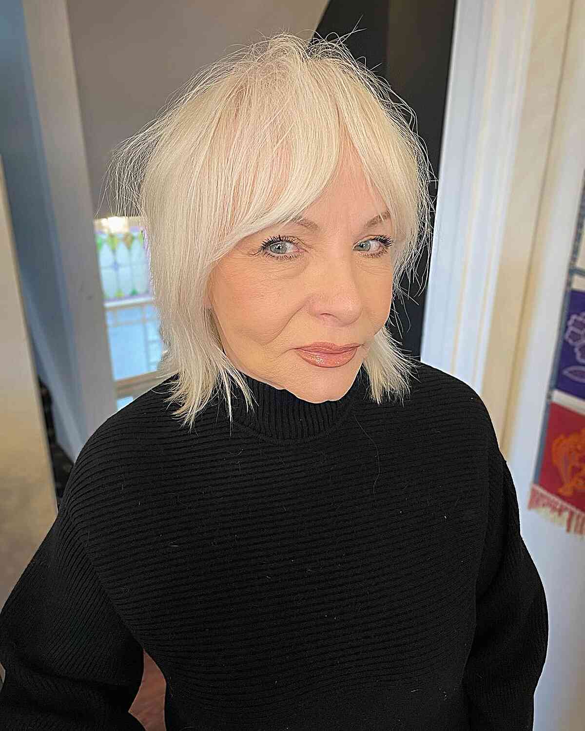 Creamy White Blonde Short Hair for Older Ladies with Gray Hair
