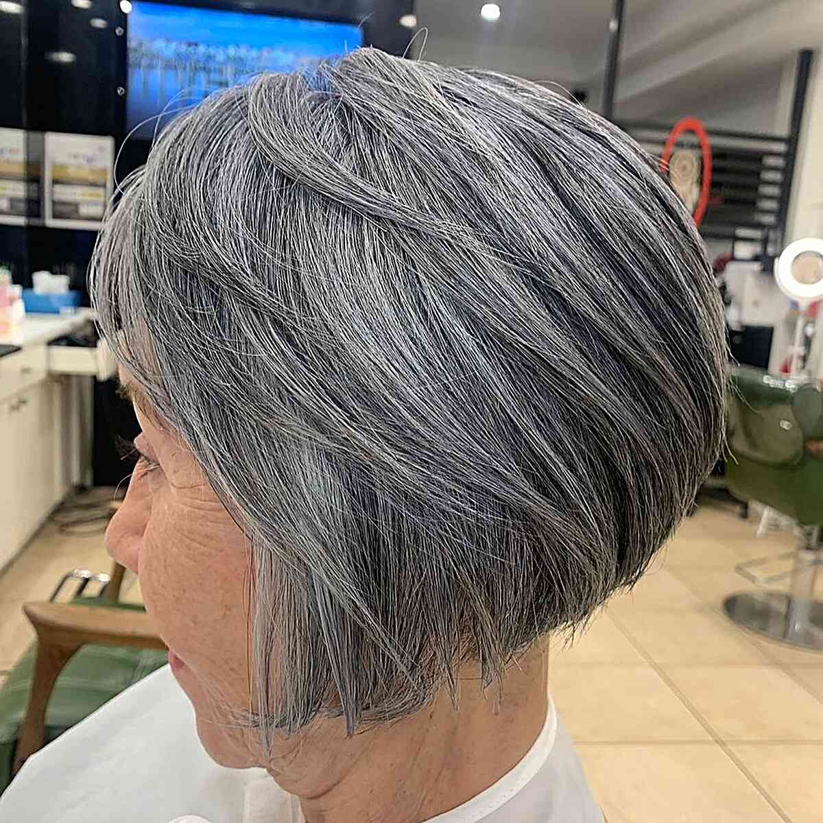 Dark Gray Jaw-Length Graduated Bob for Women 60s and Up