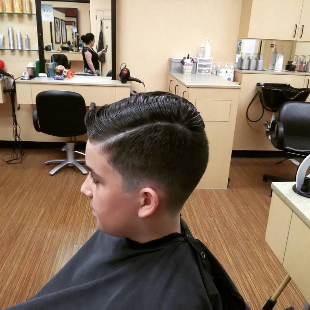 A low fade haircut that's tapered for